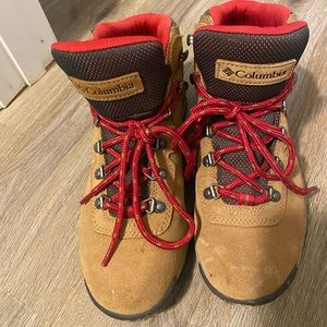 Columbia hiking boots in tan and red. Used once only!